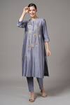 Buy_Joy Mitra_Grey Chanderi Embroidered Thread Round Placement Kurta And Pant Set _at_Aza_Fashions