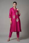 Buy_Joy Mitra_Fuchsia Chanderi Embroidered Thread V Neck Placement Straight Kurta And Pant Set _at_Aza_Fashions