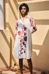 Buy_Kharakapas_Off White Cotton Mul Print Bold Bloom Collar Neck Shirt Dress _at_Aza_Fashions