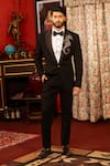 Buy_DESIGN O STITCH_Black Suiting Embroidery Snout Horse Tuxedo With Pant _at_Aza_Fashions