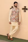 DESIGN O STITCH_Cream Silk Print Pichwai Art Bundi Kurta Set _Online