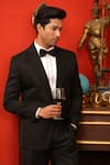 Buy_DESIGN O STITCH_Black Suiting Dual Textured Tuxedo Jacket With Pant 