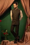 Buy_DESIGN O STITCH_Green Suiting Solid Bundi With Pant _at_Aza_Fashions