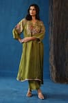 Buy_Begum_Green Phiran Habutai Silk Embroidery Nakshi V Shikanji Resham Yoke And Pant Set _at_Aza_Fashions