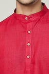 Arihant Rai Sinha_Red Linen Plain Mandarin Collar Straight Kurta _at_Aza_Fashions