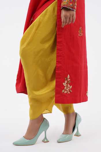 Shop_Debyani + CO_Red Cotton Embroidery Round Neck Rangoli Kurta Set _Online_at_Aza_Fashions