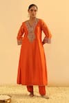 Sheetal Batra_Orange Kurta Silk Chanderi Embroidered Kundan V Neck Alima A-line And Salwar Set _Online_at_Aza_Fashions