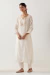 Buy_TATWA_White Handloom Chanderi Silk Embroidery Parrot Notched Kantha Kurta And Pant Set 