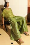 Buy_Kanelle_Green Top Upada Silk Solid V Bumi Drop Shoulder With Flared Pant 