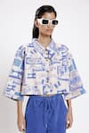 Buy_DOH TAK KEH_White Bemberg Twill Satin Print Karkhana Collar Oversized Crop Shirt _at_Aza_Fashions