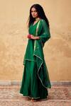 Buy Kharakapas Green Kota Doria, Cotton Patti, Embroidery Mehfil Doriya Dupatta at Aza Fashions Buy_Kharakapas_Green Kota Doria, Cotton Patti, Embroidery Mehfil Doriya Dupatta _at_Aza_Fashions