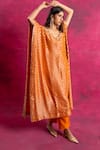 Buy_Neitri_Orange Georgette Silk Embroidered Round Leheriya Pattern Kaftan And Pant Set 