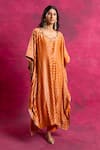 Buy_Neitri_Orange Georgette Silk Embroidered Round Leheriya Pattern Kaftan And Pant Set _at_Aza_Fashions