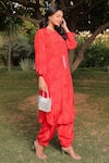 Buy_MEHER BY ISLIE_Red Natural Crepe Print Floral Notched Scarlet Rose Kurta With Pant _Online_at_Aza_Fashions