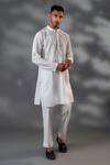 MENERO_White Cotton Embroidered Thread Embossed Fringed Kurta And Pant Set _at_Aza_Fashions