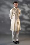 Buy_MENERO_Cream Cotton Embroidered Thread Embossed Kurta And Pant Set 