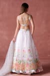 LASHKARAA_White Organza Print Bloom Paradise Sweetheart Neck And Embellished Lehenga Set _Online_at_Aza_Fashions