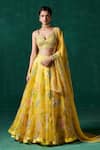 Buy_LASHKARAA_Yellow Georgette Print Floral Sweetheart Zari Embroidered Blouse And Lehenga Set _at_Aza_Fashions