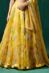 Buy_LASHKARAA_Yellow Georgette Print Floral Sweetheart Zari Embroidered Blouse And Lehenga Set _Online_at_Aza_Fashions