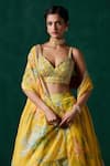 Shop_LASHKARAA_Yellow Georgette Print Floral Sweetheart Zari Embroidered Blouse And Lehenga Set _at_Aza_Fashions