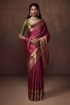 Buy_Dressfolk_Pink Tissue Plain Contrast Border Handloom Saree With Unstitched Blouse Piece _at_Aza_Fashions