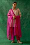 Buy_Vinusto_Pink Handwoven Zari Silk V Neck Kurta Salwar Set _at_Aza_Fashions