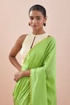 Buy_Vinusto_Green Cotton Embroidery Floral Thread Scallop Saree _Online_at_Aza_Fashions