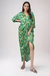 Buy_SIARRA_Green Printed Tropical V Neck Kaftan _at_Aza_Fashions