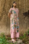 Buy_AAMRA BY LAVANYA_Pink Linen Silk Hand Painted Floral Sandrose Kalamkari Peacock Kurta With Pant _at_Aza_Fashions