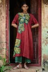 Buy_AAMRA BY LAVANYA_Maroon Linen Silk Hand Painted Bird Kalamkari Floral Oversize Kurta With Pant _at_Aza_Fashions