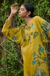 Buy_AAMRA BY LAVANYA_Yellow Linen Silk Hand Painted Birds Round Kalamkari Swinging Kurta With Pant 