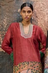 Buy_AAMRA BY LAVANYA_Maroon Linen Silk Hand Painted Sena Blunt V Kalamkari Kurta Set _Online_at_Aza_Fashions