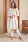 Buy_Samatvam by Anjali Bhaskar_Ivory Embroidery Applique V-neck Adila Floral Yoke Kurta And Pant Set _at_Aza_Fashions