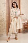 Shop_Samatvam by Anjali Bhaskar_Beige Embroidery Applique Notched Bella Floral Kurta And Pant Set 