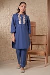 Buy_Samatvam by Anjali Bhaskar_Blue Cotton Poplin Embroidery Floral Round Navya Thread Yoke Kurta With Pant _at_Aza_Fashions