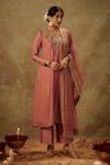 Buy_The Aarya_Pink Handwoven Chanderi Hand Embroidered Zardozi Paisley Pattern Kurta Pant Set _at_Aza_Fashions