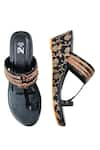 Buy_The Madras Trunk_Black Haiku Brocade Kolhapuri Wedges 