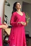 Buy_LABEL AISHWARYRIKA_Pink Georgette Embroidery Chikankari Leaf Neck Verona Work Kurta Set _Online_at_Aza_Fashions