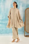 Buy_Twenty Nine_Grey Silk Woven Bandhani Mandarin Collar Kaftan Tunic _Online_at_Aza_Fashions