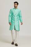 Samyukta Singhania_Green Sherwani Banarasi Jacquard Woven Floral Butti With Pant _Online_at_Aza_Fashions