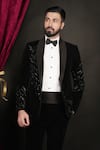 Buy_Sven suits_Black Velvet Embroidery Cutdana Tuxedo Set 