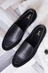 LOVEY_Black Harley Crocodile Skin Textured Shoes _Online_at_Aza_Fashions