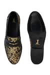 Buy_LOVEY_Gold Lucifer Croc Skin Design Shoes 