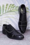 Buy_LOVEY_Black Luca Lace Up Shoes _at_Aza_Fashions