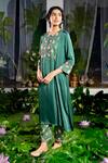 Buy_Baise Gaba_Green Satin Silk Print Padma U Neck Nikita Booti Yoke Kurta _at_Aza_Fashions