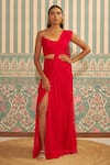 Buy_Ankita Bajaj Label_Red Pure Georgette Plain Straight Scarlet Radiance Pre-draped Saree With Blouse _at_Aza_Fashions