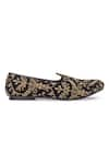 Domani_Gold Embroidered Maurya Juttis _Online_at_Aza_Fashions