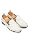 Buy_Domani_Cream Embroidered Ajmeri Geometric Slip-on _at_Aza_Fashions