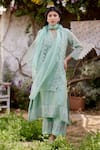 Buy_NAAZ BY NOOR_Green Kurta Chanderi Tissue Embroidery Lace Thread V Neck Rosa Work Set _at_Aza_Fashions