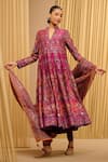 Buy_Tarun Tahiliani_Fuchsia Churidar Stretch Net Printed Crystal Work Band V Neck Kalidar Kurta Set _at_Aza_Fashions